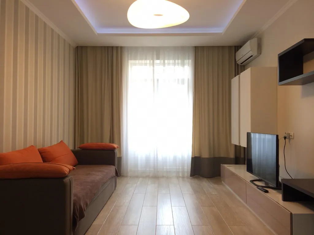 Квартира Круглосуточная вода, самый центр, 2 ком — аренда посуточно в Донецк