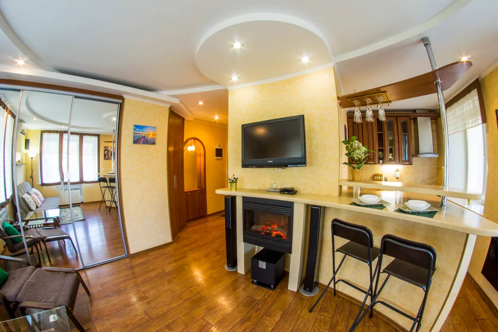 Квартира Студия с камином и рядом с достопримечательностями — аренда посуточно в Омск