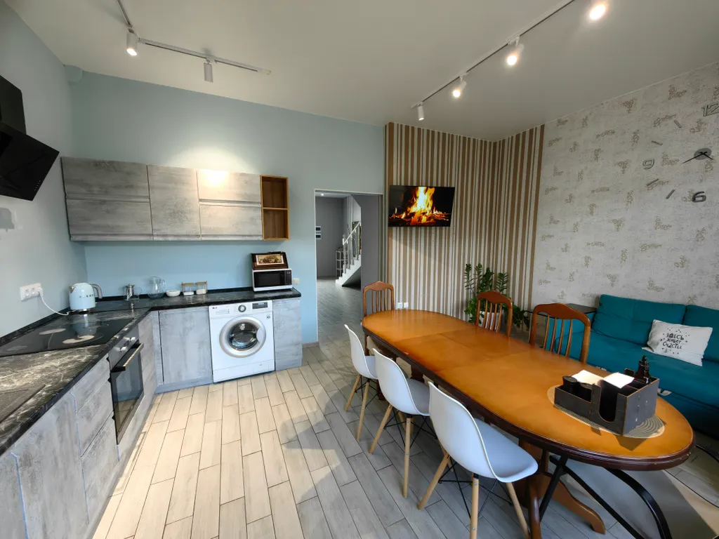 Дом с джакузи с подогревом без хозяев