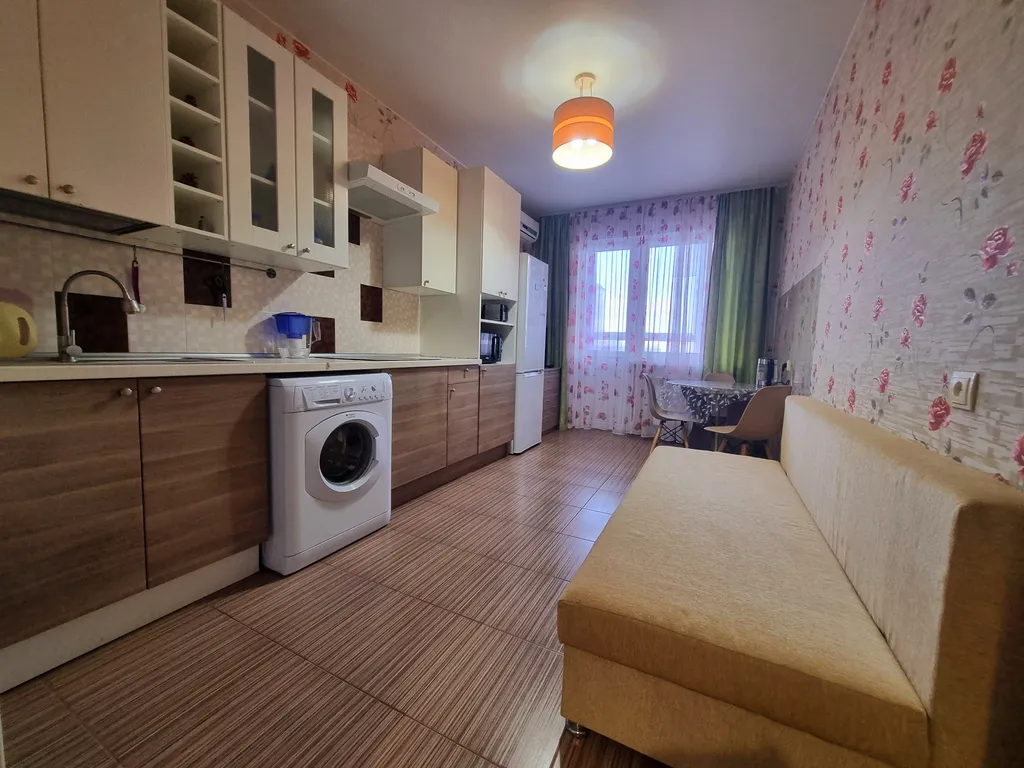 Квартира Большая 1-комн. квартира около моря — Анапа