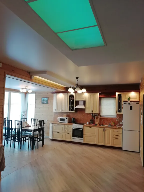 Дом в Заонежье с видом на озеро