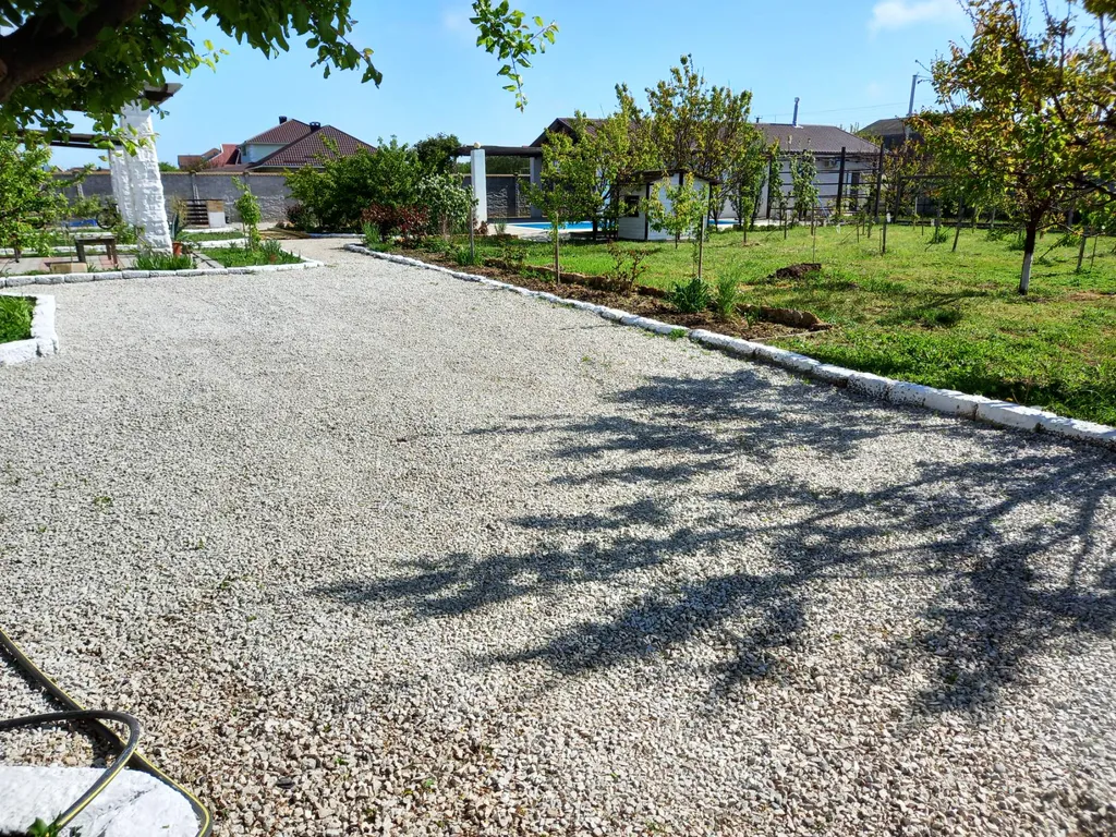 Дом с бассейном