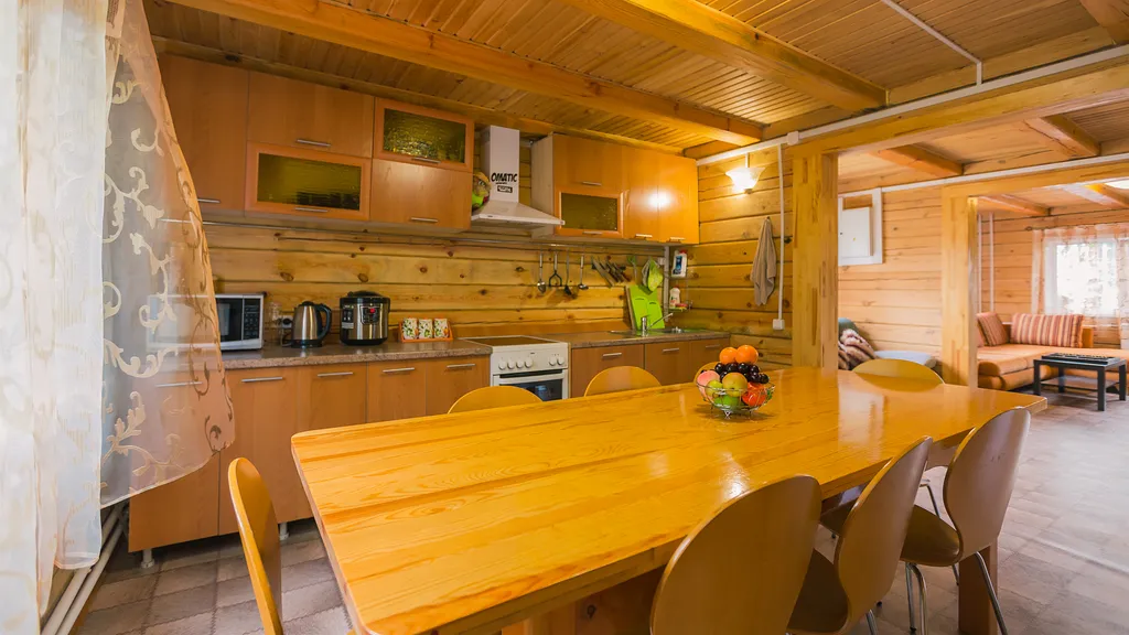 Уютный коттедж для семейного отдыха с домашним кинотеатром. — аренда посуточно в Шерегеш