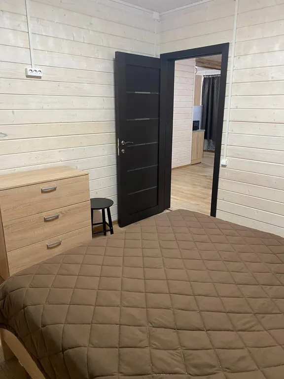 Коттедж Уютный коттедж с видом на озеро Врево — Володарское