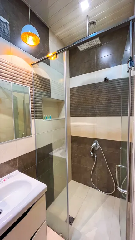 Новая квартира у площади