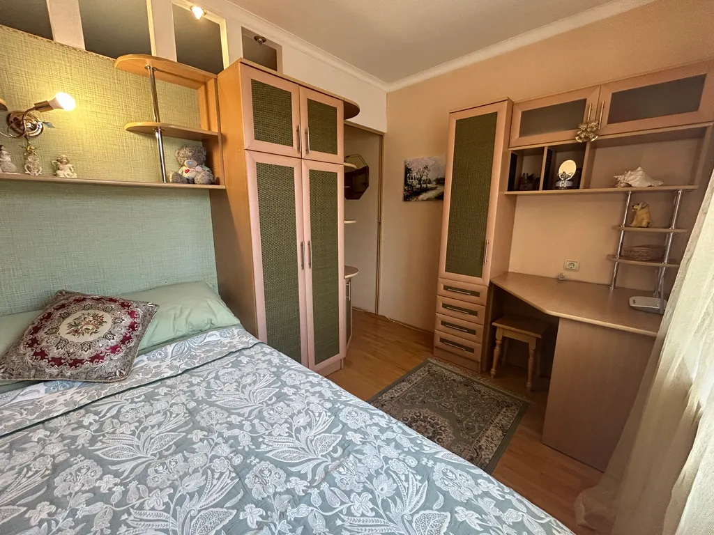 2-х комнатная квартира в центре посёлка