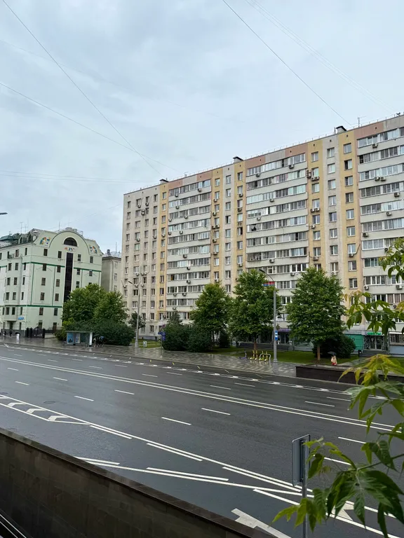 Квартира Квартира Просторный апартамент на Якиманке с новым ремонтом — Москва
