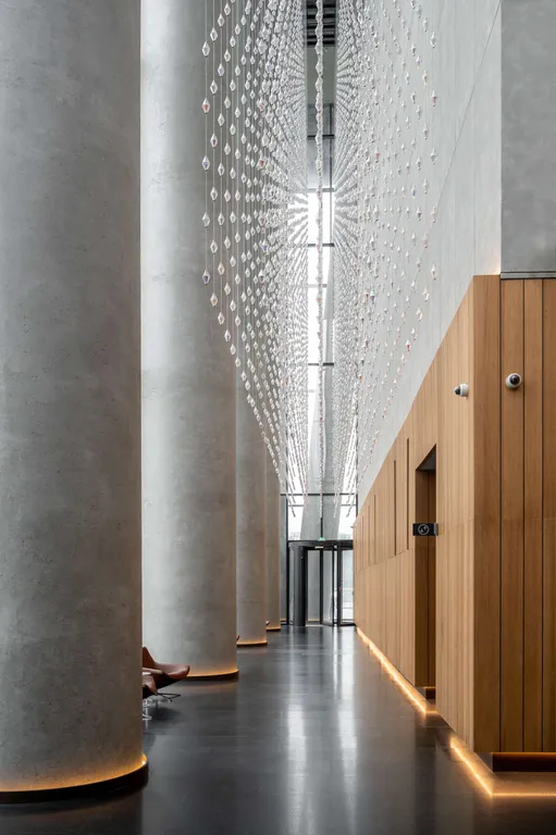 Просторные трёхкомнатные апартаменты в центре города в Capital Towers