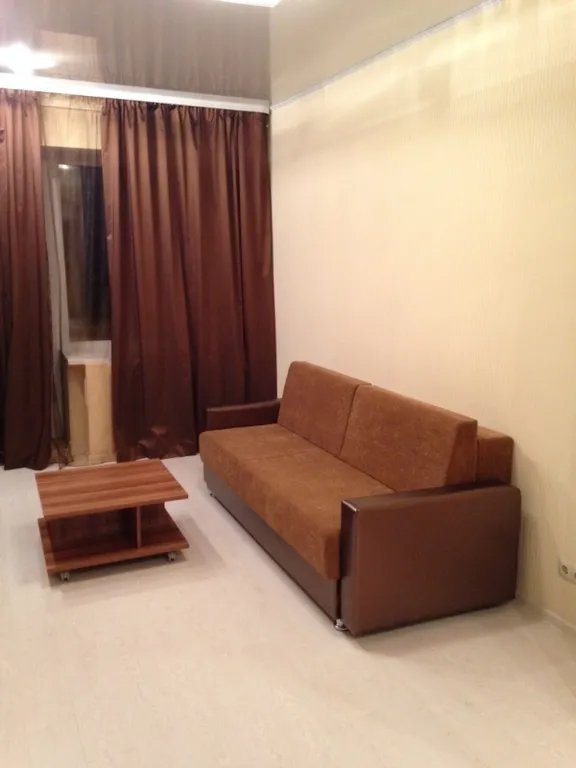 Трехкомнатная рядом с парком Горького