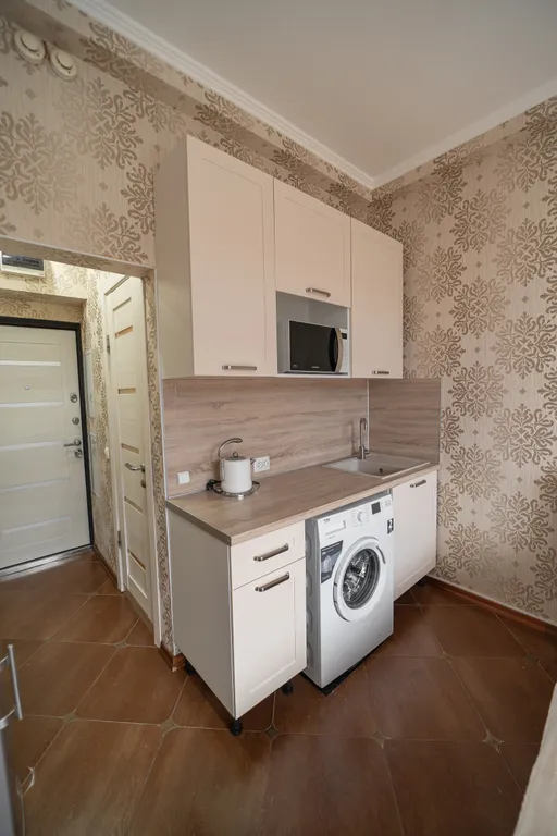 Очень теплый апартамент с открытым балконом, кухней, парковкой