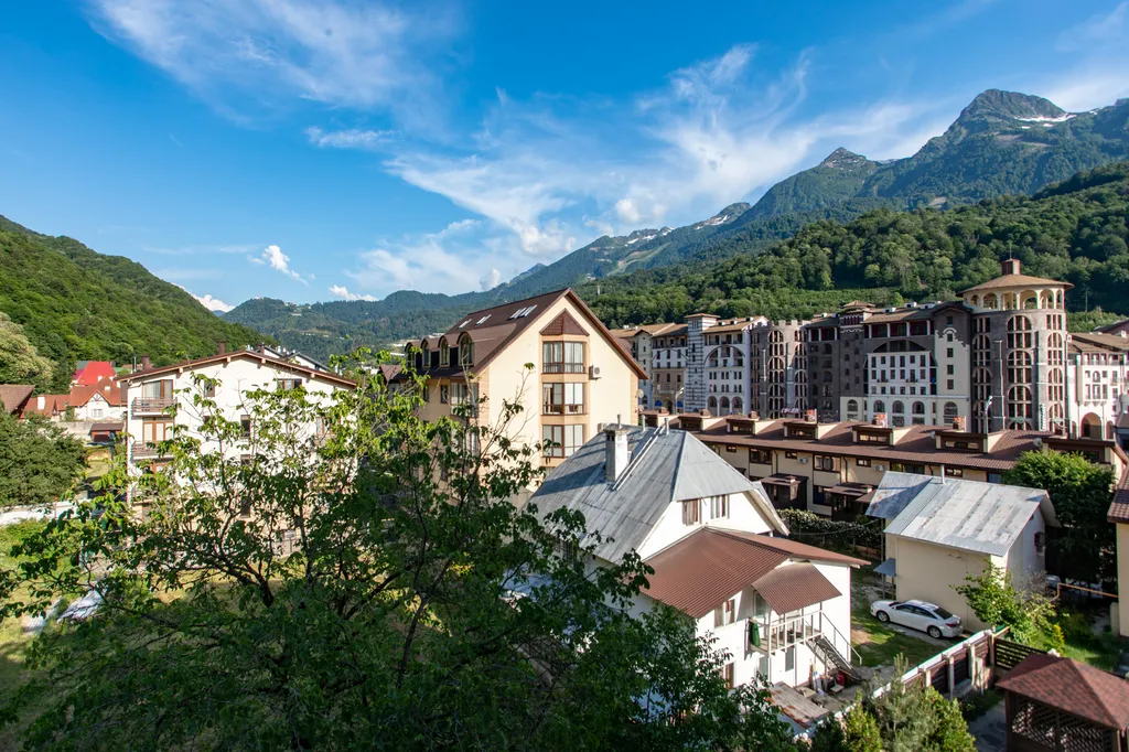 Улучшенный апартамент с видом на горы №1