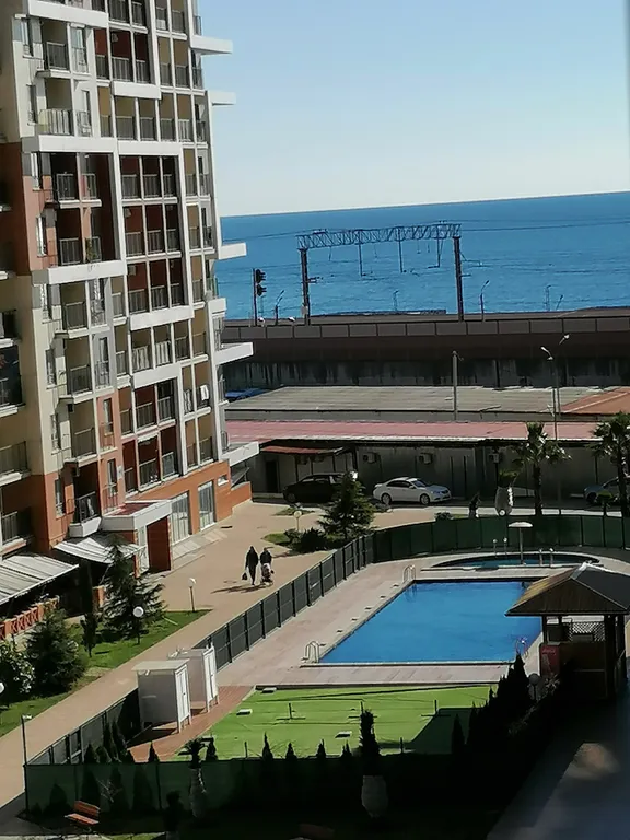 Уютная евродвушка Каравелла Португалии с бассейном на берегу моря