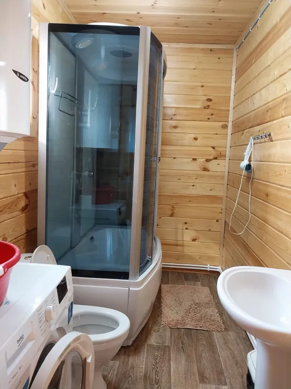 Коттедж Уютный коттедж в 30 метрах от моря со своим двориком — Кучугуры