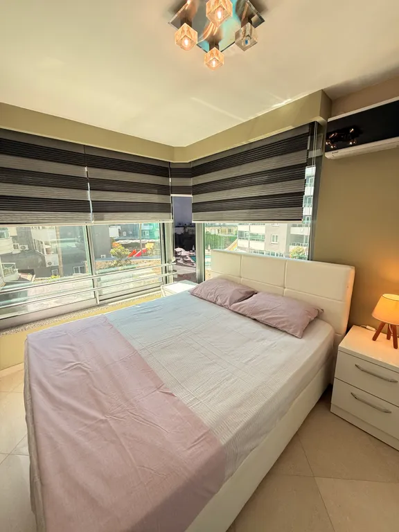 Sea View 2BD Flat 50m to the Beach