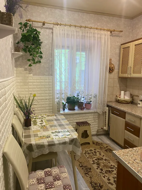 Квартира Уютная Квартира под ключ, с местом для отдыха во дворе — Евпатория