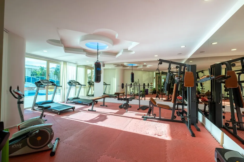 Апартамент с видом на море и горы