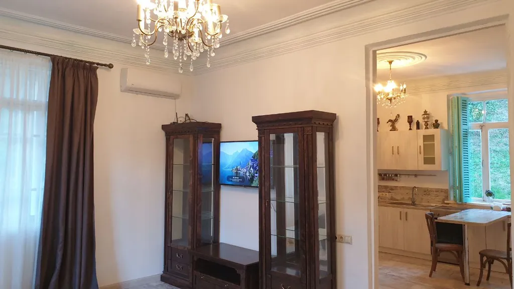 Коттедж Дом для большой семьи — Сухум