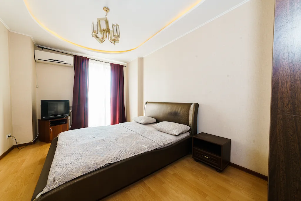 Квартира Шикаpнaя квартирa с видом на Bолгу — аренда посуточно в Саратов