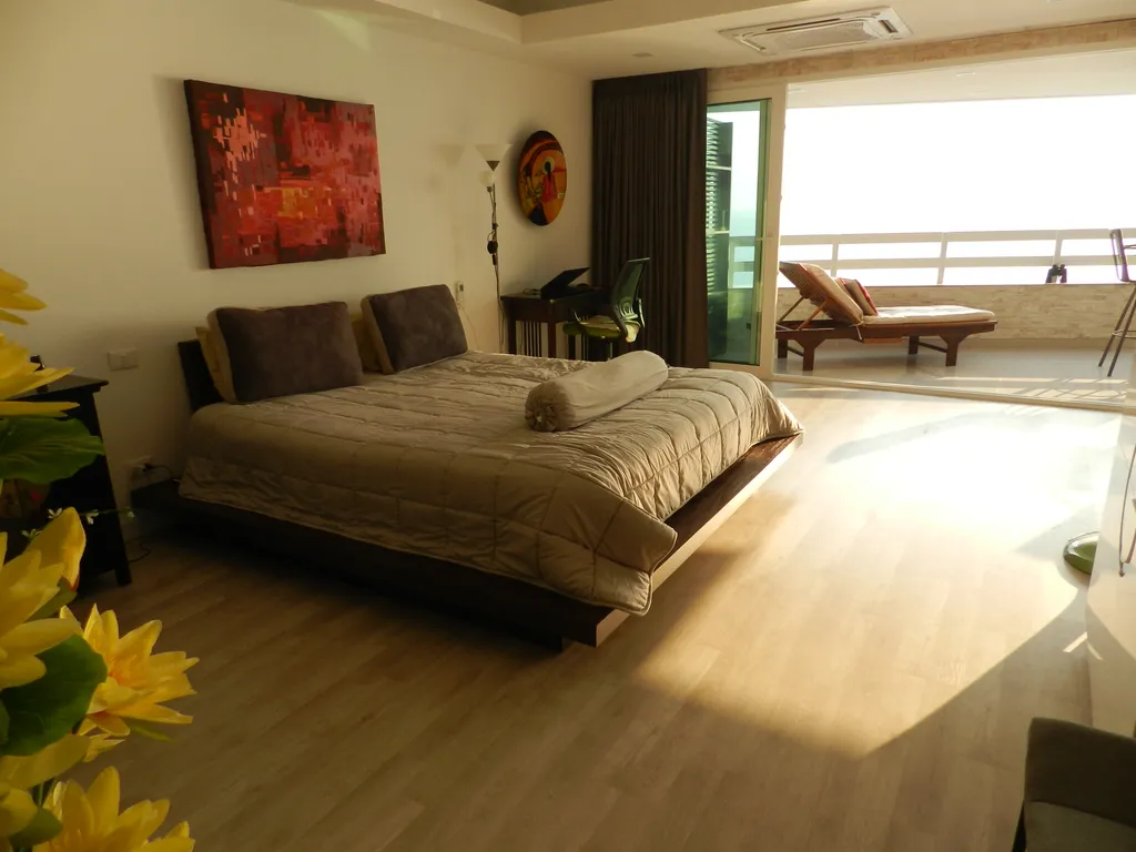 Апартаменты с 1 спальней и гостиной фронтальный вид на море