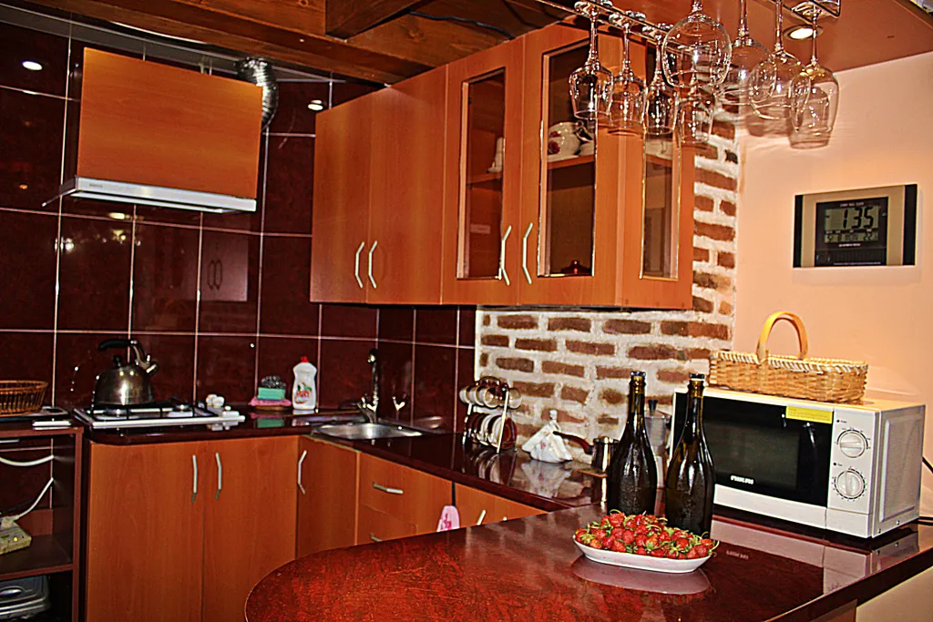 Двухуровневый апартамент с балконом в старом городе