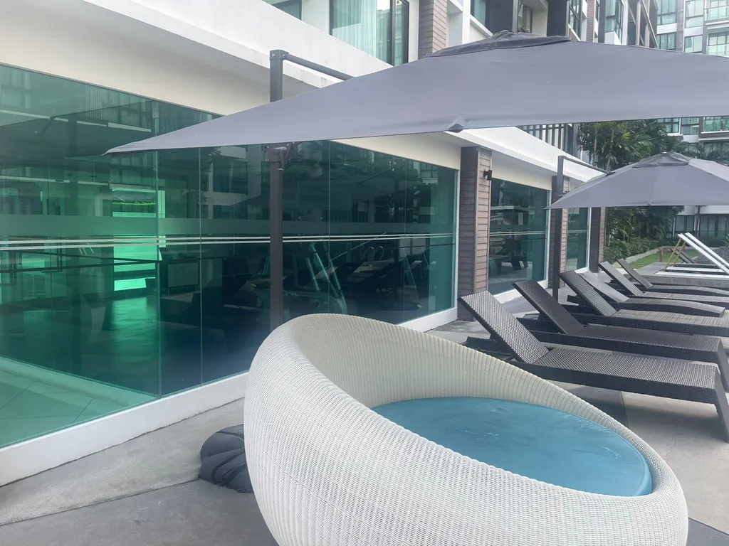 Апартамент для отдыха с детьми в тихом месте на берегу моря