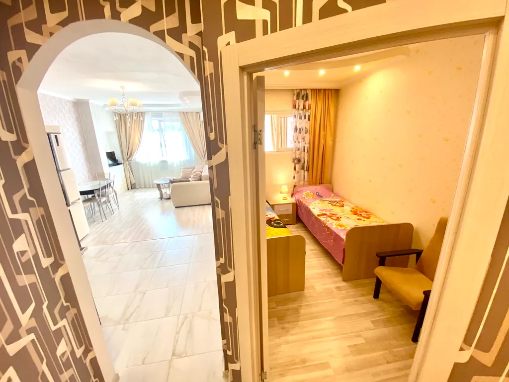 Квартира Квартира Сочи на ладони! Центр. Парковка. Кухня-гостиная и две спальни. — Сочи