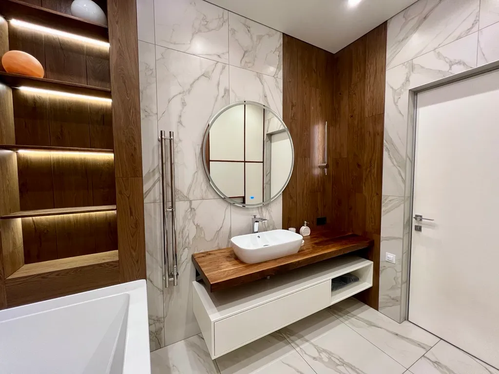 Апартаменты с офисом в КМ Tower Plaza