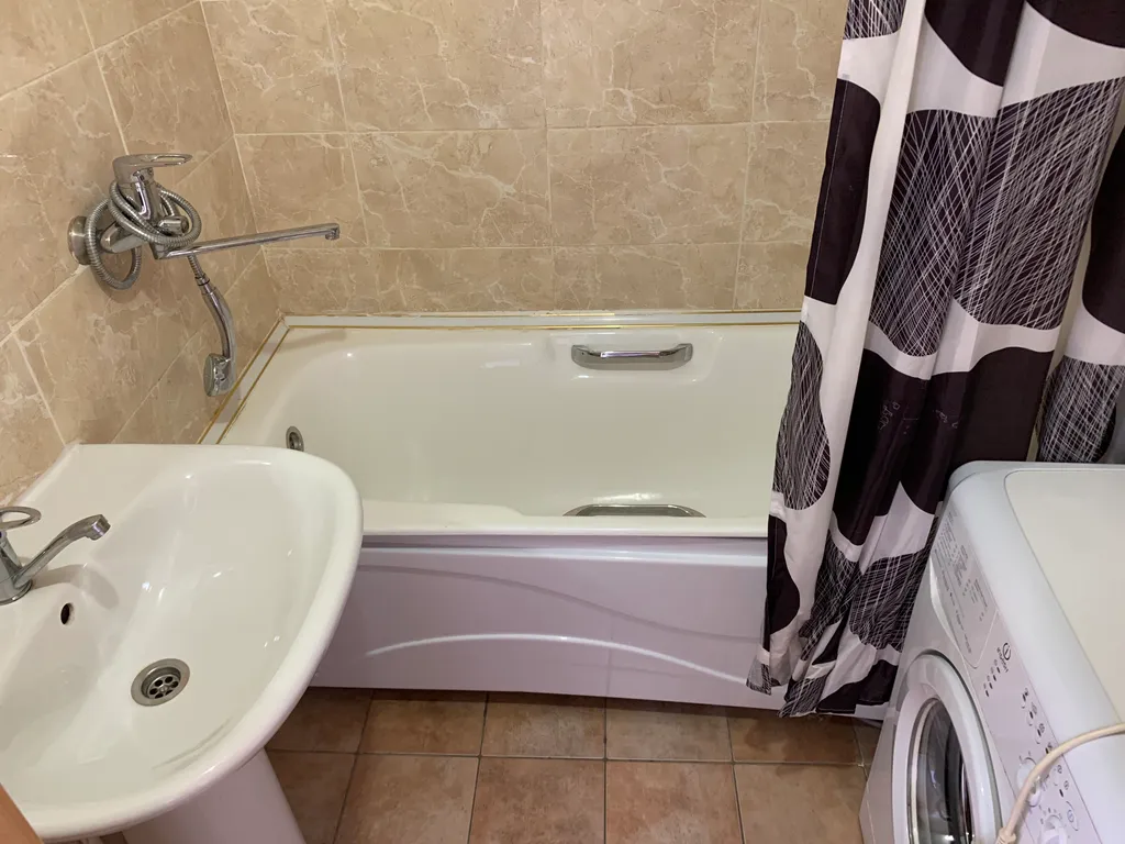 Квартира Квартира 2-комн. неподалеку от ТРЦ Планета, ЖК Иннокентьевский — Красноярск