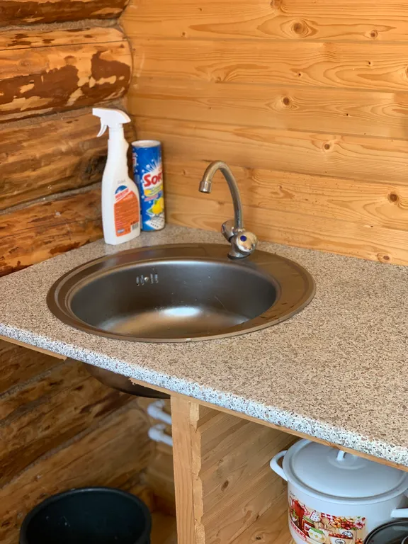 Дом на территории заповедника рядом  с озером Селигер можно с питомцем