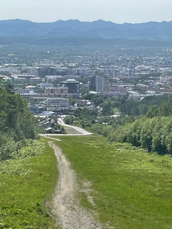 Светлая и чистая квартира возле Горного воздуха