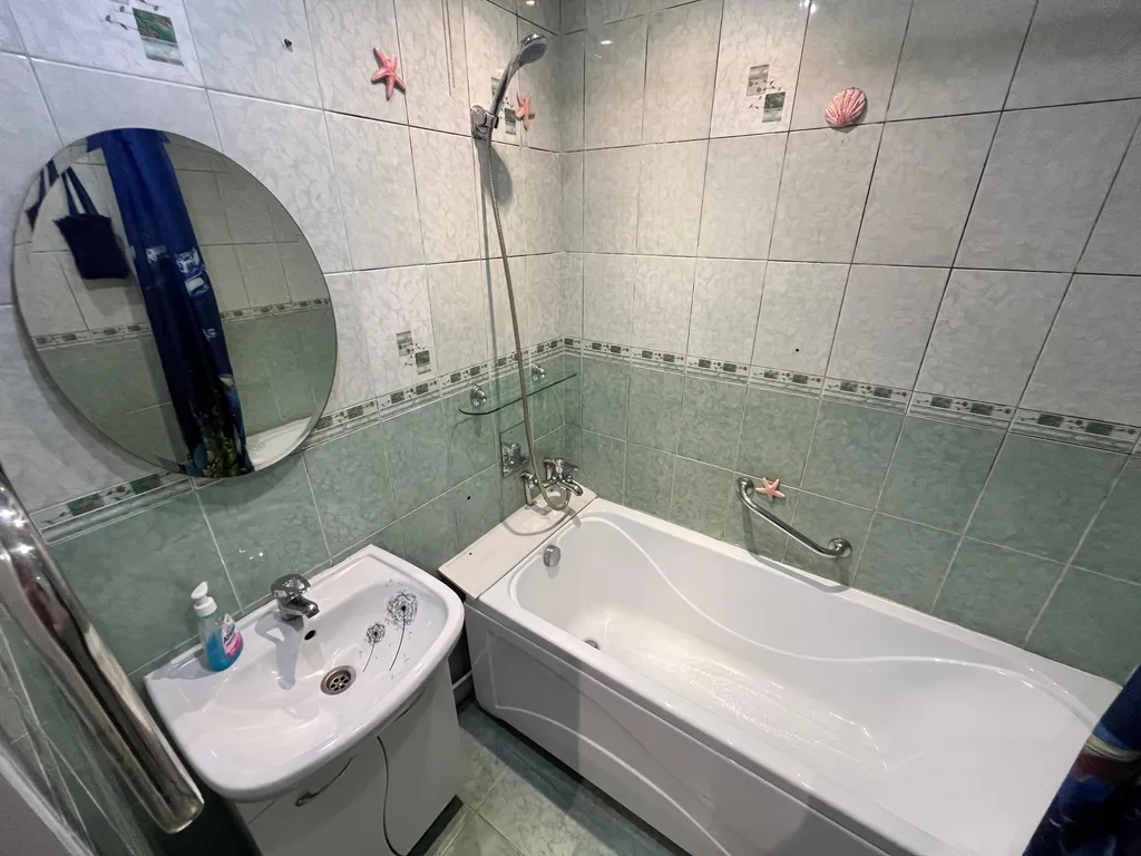 Комфортная 3-комнатная квартира рядом с ТЦ Сатурном