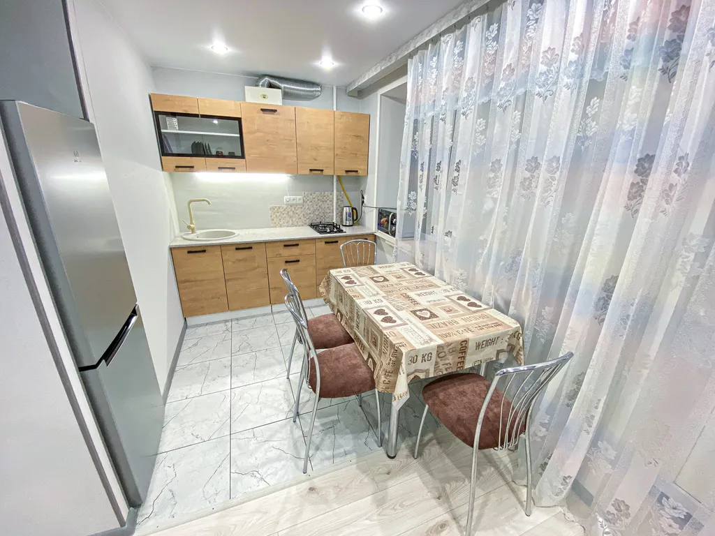 Уютная квартира рядом с ЖД Вокзалом