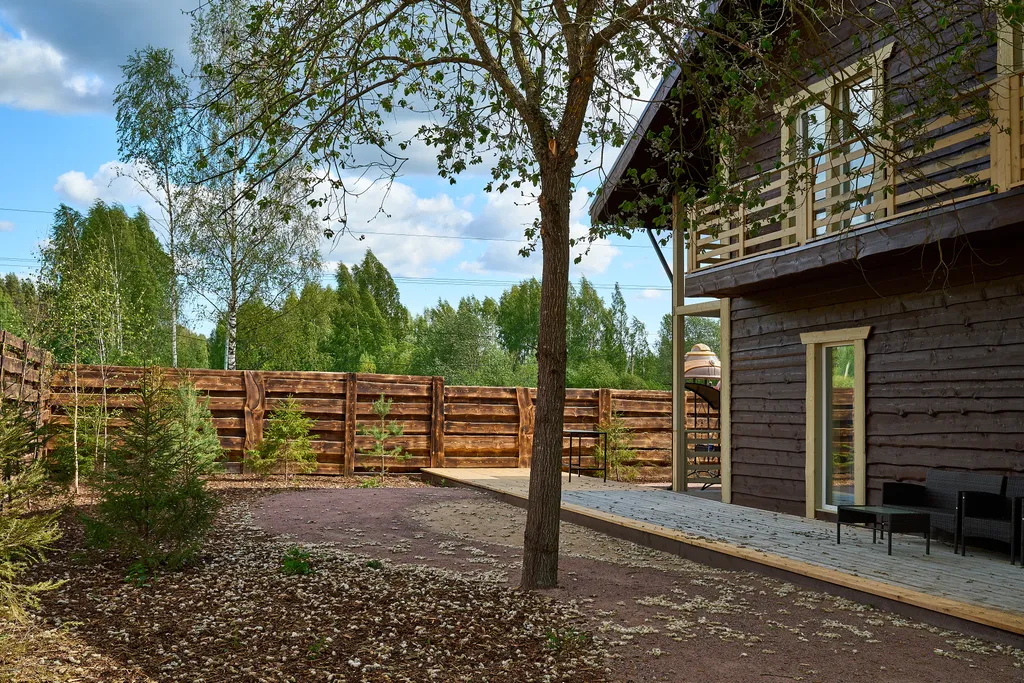 Коттедж Уютный коттедж рядом с озером — Светлое