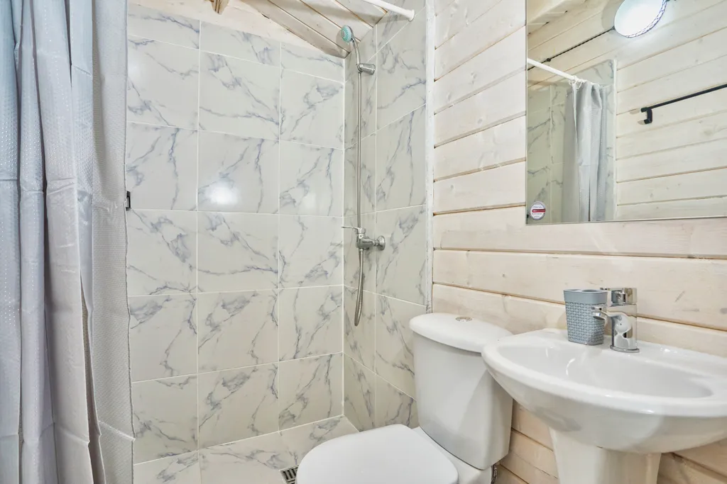 Коттедж 1-комнатный Дом — Сухум