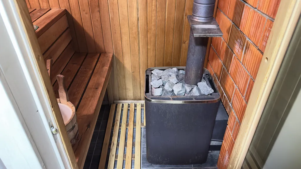 Коттедж Коттедж с двумя спальнями и баней — Иваново (Ленинградская область)