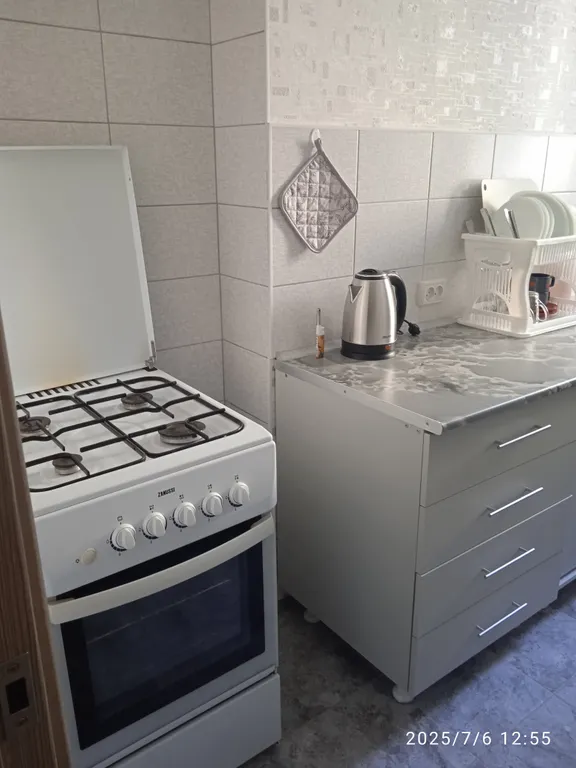 Не дорогая квартира центр всё рядом 300 метров от жд вокзала