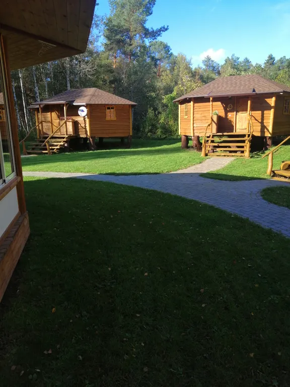 Уютные бунгало на лесной опушке