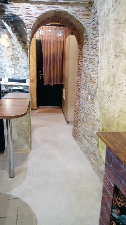 Коттедж Небольшой двухэтажный домик в центре города — Евпатория