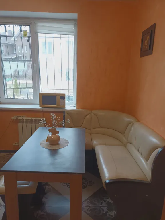 Уютная квартира в тихом районе,  ухоженная клубная территория