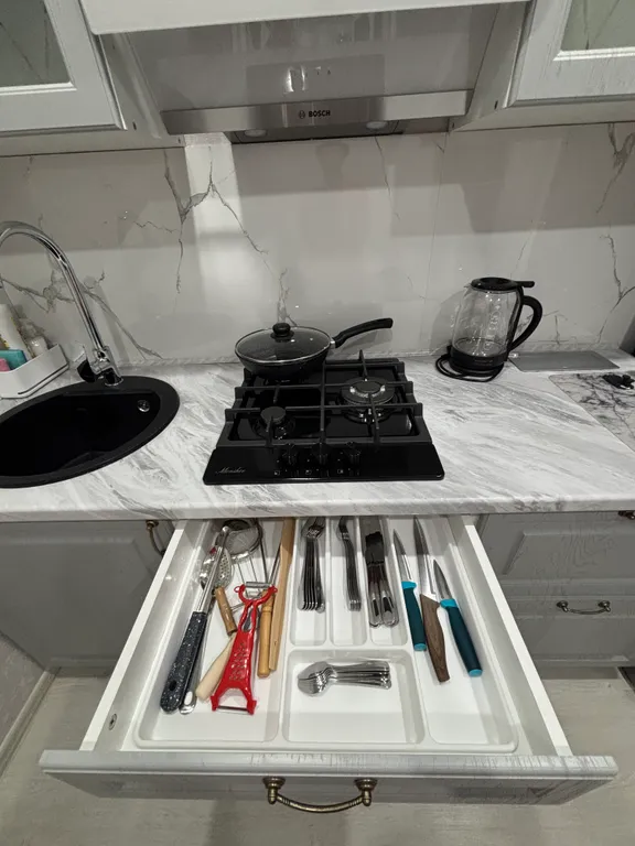 Квартира рядом с Александровской больницей