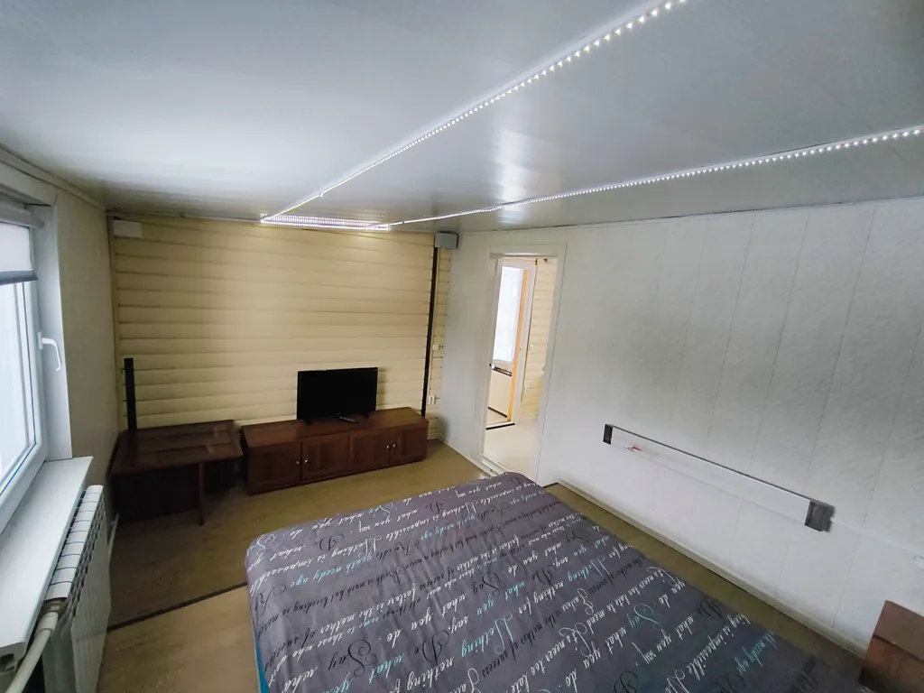 Комфортабельный 2-этажный дом с панорамным остеклением и русской баней