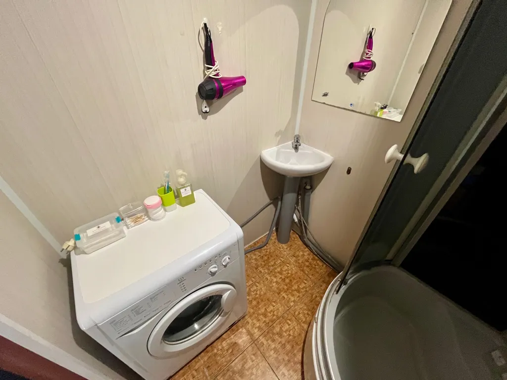 Однокомнатная люкс класса в районе ДК Металлургов