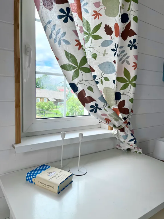 Благоустроенный дом у реки