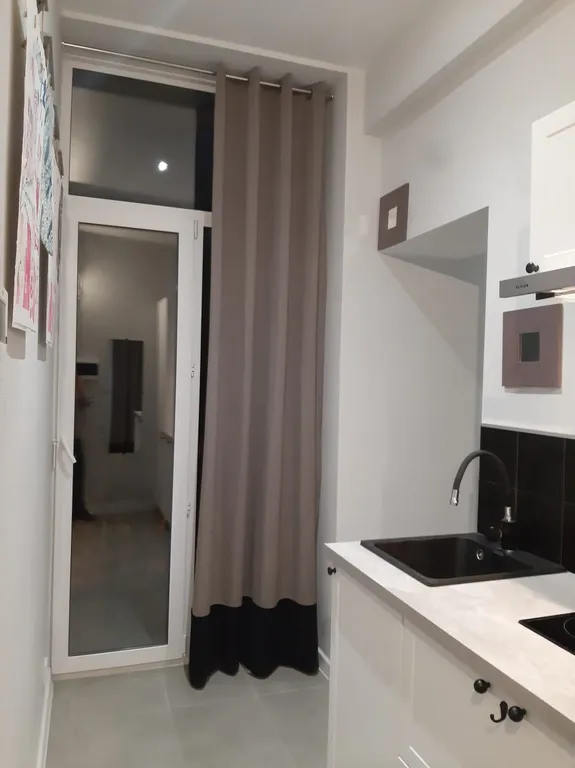 Квартира Квартира с балконом, рядом с метро и бесплатной парковкой. — Москва