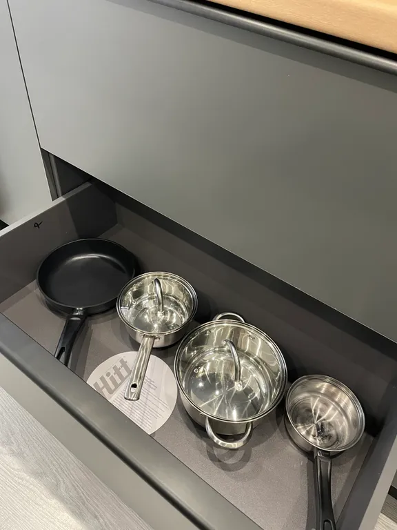 Уютная современная квартира рядом с рекой великая