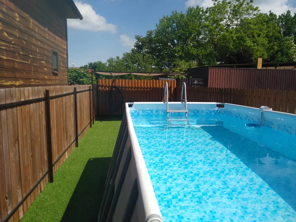 Коттедж Дом с бассейном — Кучугуры