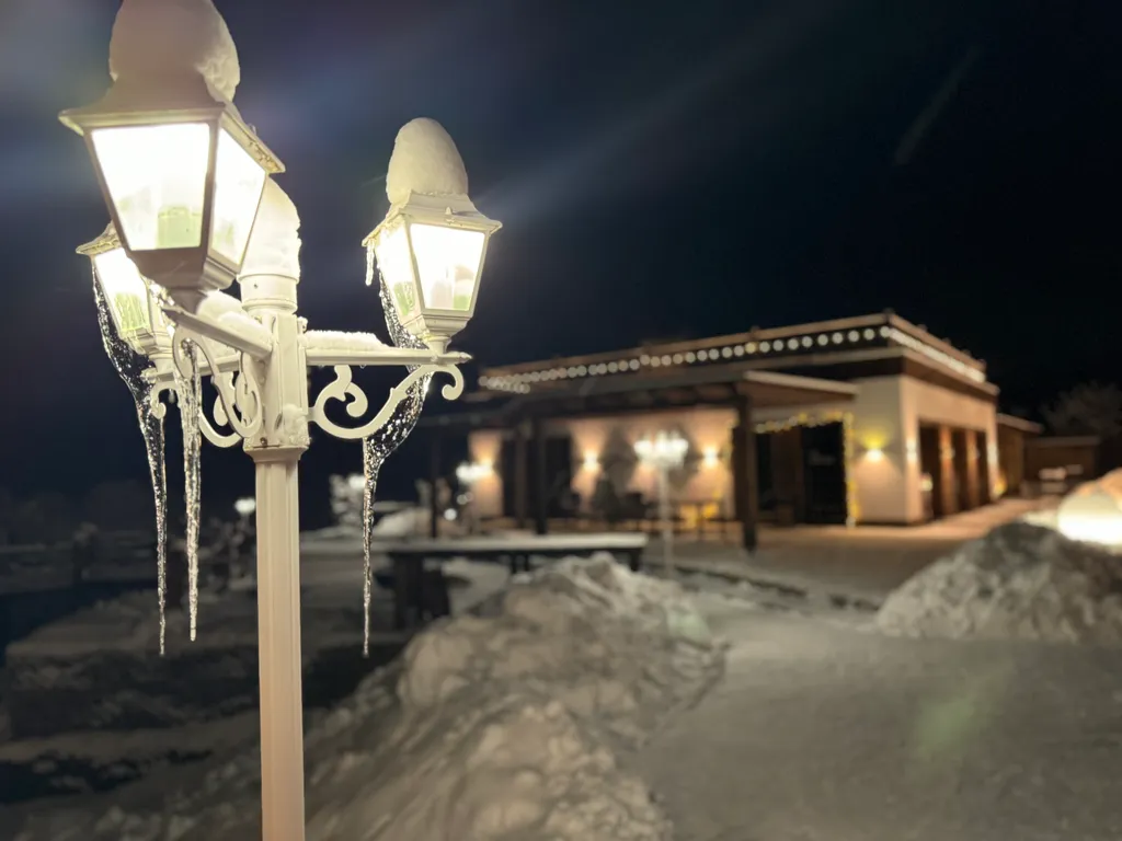 Дом в стиле лофт с камином