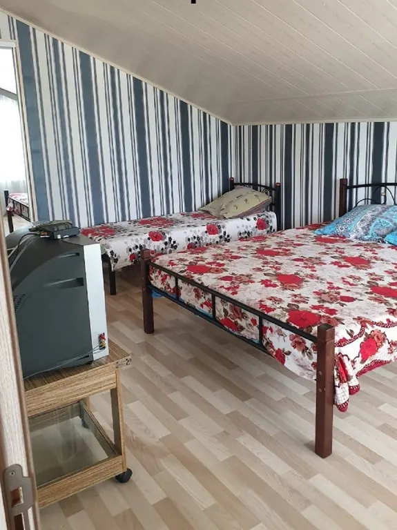 Частный дом (сдается только 2-й этаж)