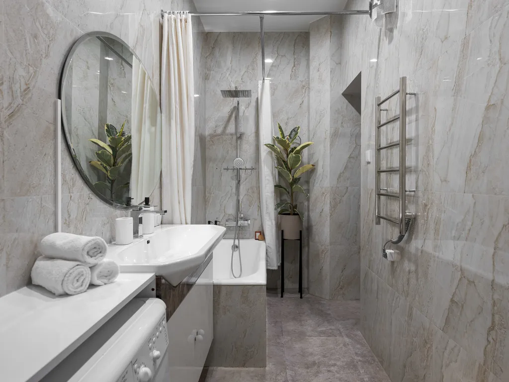 Просторная квартира у Патриарших с проектором