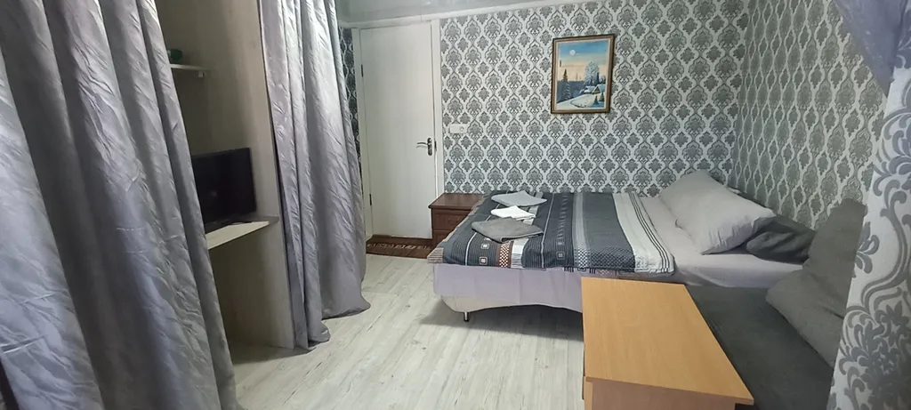 Квартира Уютная комната с удобствами в центре — Лоо